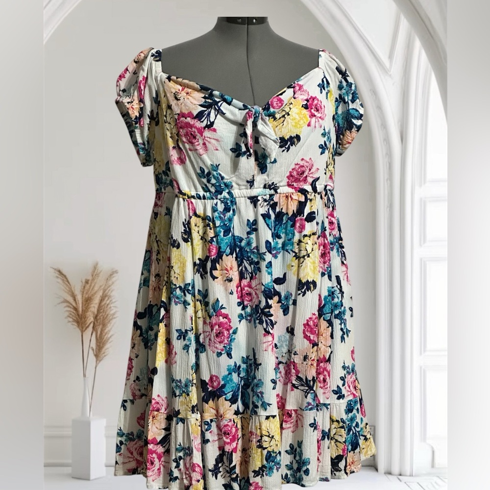 Torrid Floral Front Tie Dress Size 2 Plus Size Smocked Back Midi